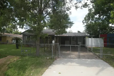 283 Turner Drive Houston TX 77076