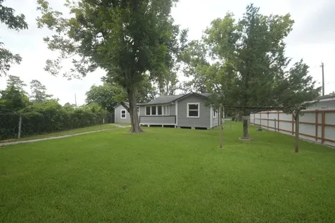 283 Turner Drive Houston TX 77076