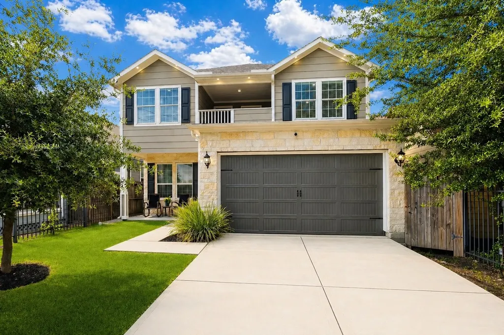 1007 E 32nd Street Houston TX 77022