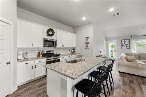 4901 Perennial Lane La Marque TX 77568