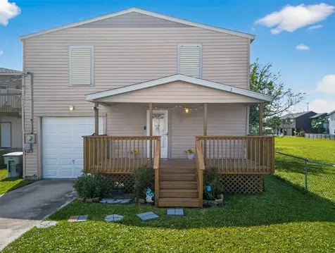 2115 Hollywood Avenue Galveston TX 77551