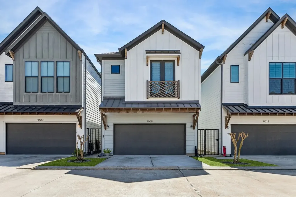 9009 Wellspring Drive Houston TX 77080