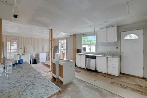 4119 Fernwood Drive Houston TX 77021