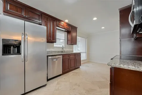 13731 Greenway Drive Sugar Land TX 77498