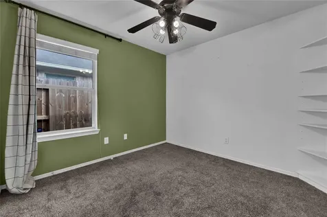 997 Hamilton Street Alvin TX 77511