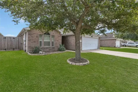 997 Hamilton Street Alvin TX 77511