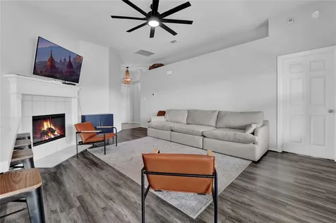 997 Hamilton Street Alvin TX 77511
