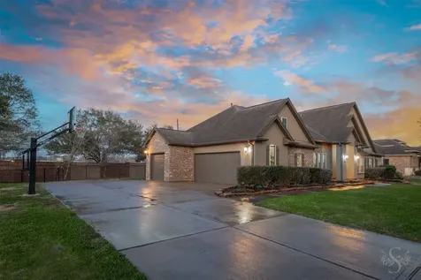 32434 Waterford Crest Lane Fulshear TX 77441