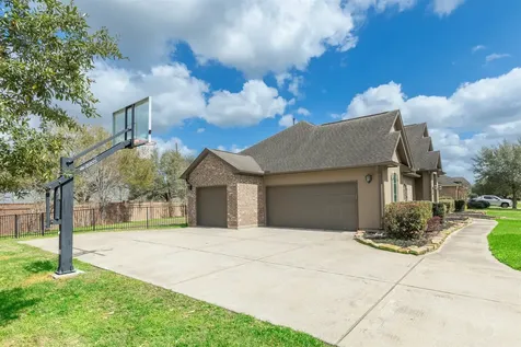 32434 Waterford Crest Lane Fulshear TX 77441