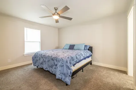 2302 38th Avenue N Texas City TX 77590
