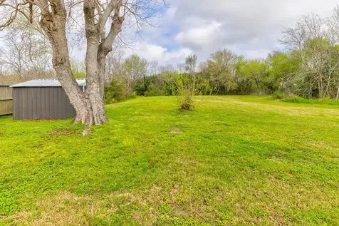 2302 38th Avenue N Texas City TX 77590