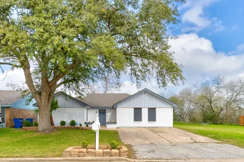 2302 38th Avenue N Texas City TX 77590