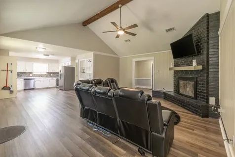 2302 38th Avenue N Texas City TX 77590