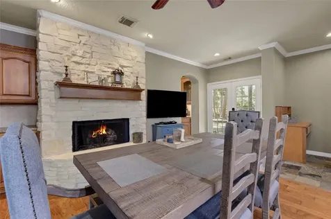 10235 Holly Grove Conroe TX 77304