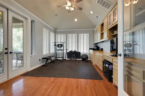 10235 Holly Grove Conroe TX 77304
