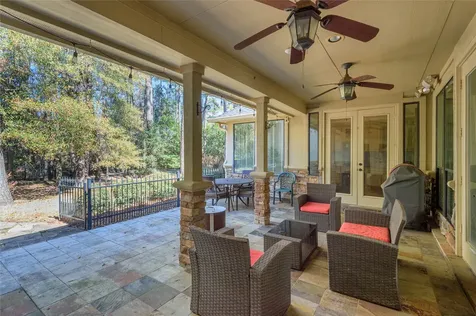 10235 Holly Grove Conroe TX 77304