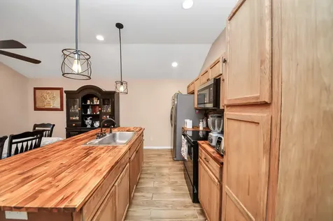 14961 Lamar Road Willis TX 77378