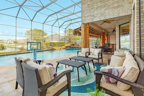 203 Arrowhead Drive Lake Jackson TX 77566