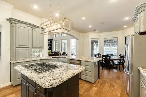 203 Arrowhead Drive Lake Jackson TX 77566