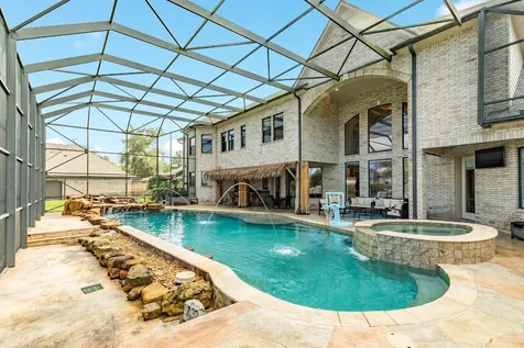 203 Arrowhead Drive Lake Jackson TX 77566