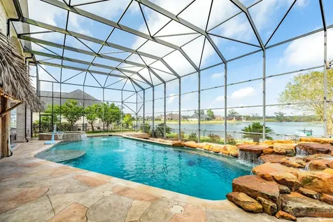 203 Arrowhead Drive Lake Jackson TX 77566