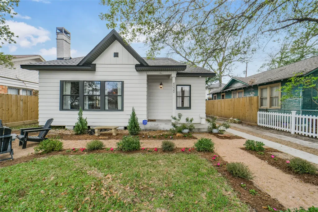 4030 Pineridge Street Houston TX 77009