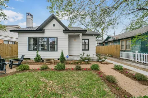 4030 Pineridge Street Houston TX 77009