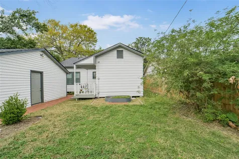 4030 Pineridge Street Houston TX 77009