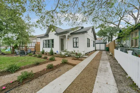 4030 Pineridge Street Houston TX 77009