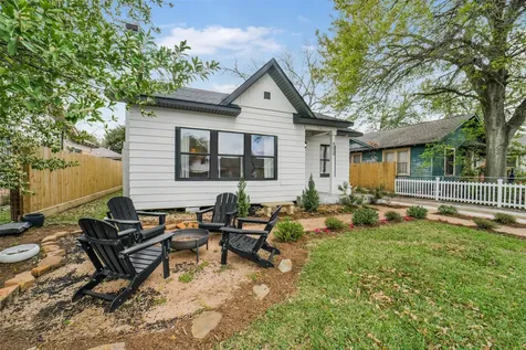 4030 Pineridge Street Houston TX 77009