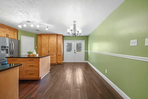 18436 Sunrise Pines Drive Montgomery TX 77316