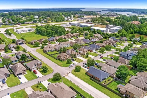 18436 Sunrise Pines Drive Montgomery TX 77316