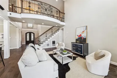 5217 W 43rd Street Houston TX 77092