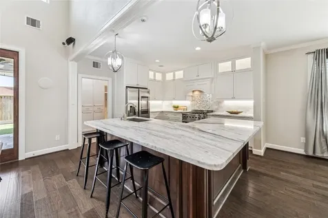 5217 W 43rd Street Houston TX 77092