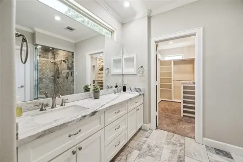 5217 W 43rd Street Houston TX 77092