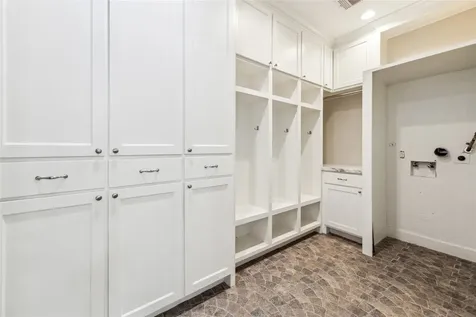 5217 W 43rd Street Houston TX 77092
