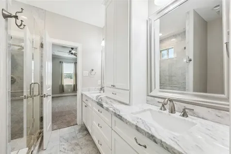 5217 W 43rd Street Houston TX 77092