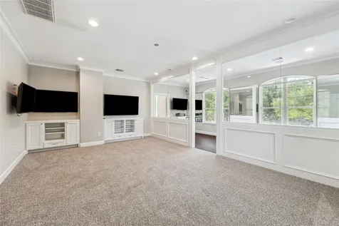 5217 W 43rd Street Houston TX 77092