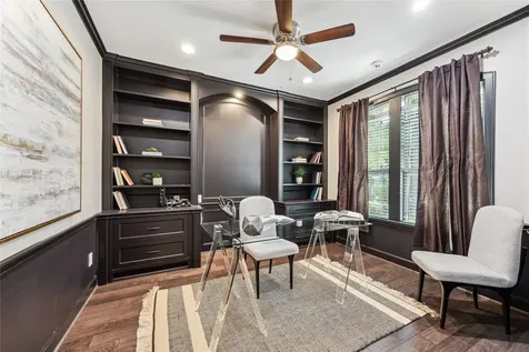 5217 W 43rd Street Houston TX 77092