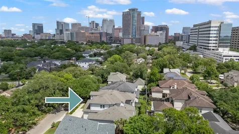 2215 Macarthur Street Houston TX 77030