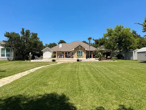 20274 County Road 376 Marquez TX 77865