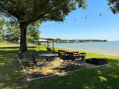 20274 County Road 376 Marquez TX 77865