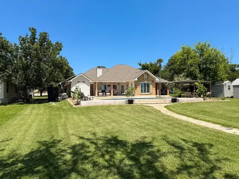 20274 County Road 376 Marquez TX 77865