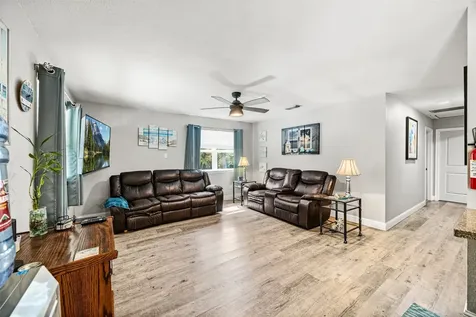 123 White Oak Drive N Woodbranch TX 77357