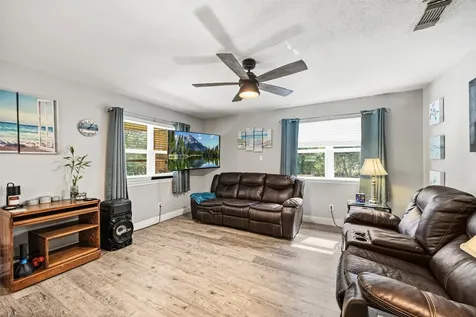 123 White Oak Drive N Woodbranch TX 77357