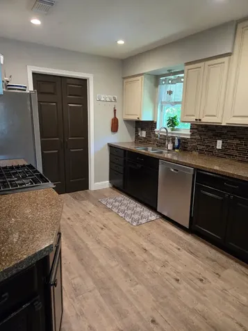 123 White Oak Drive N Woodbranch TX 77357