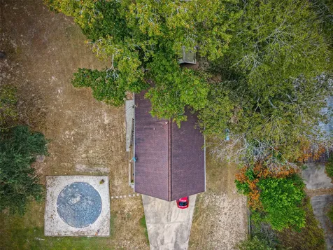 123 White Oak Drive N Woodbranch TX 77357