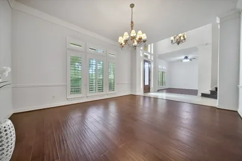 6811 Colonade Trail Sugar Land TX 77479