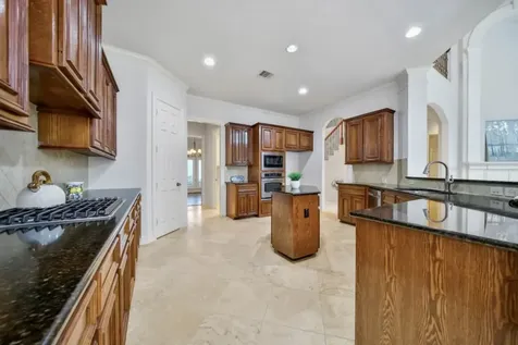 6811 Colonade Trail Sugar Land TX 77479