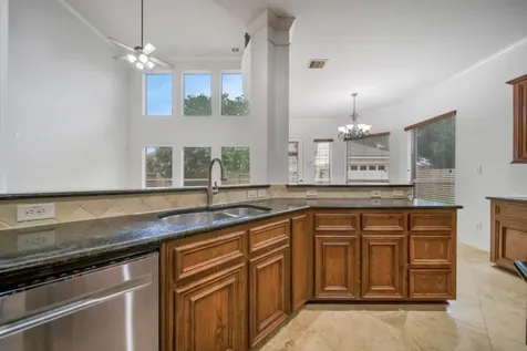 6811 Colonade Trail Sugar Land TX 77479
